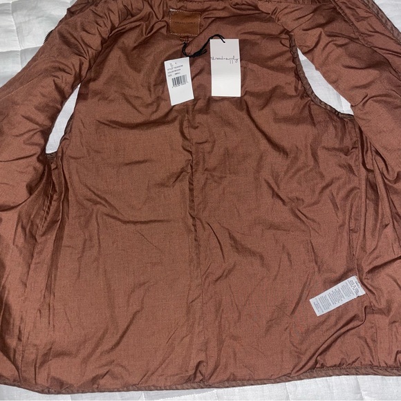 Thread & Supply Kensington Vest - Picture 6 of 12